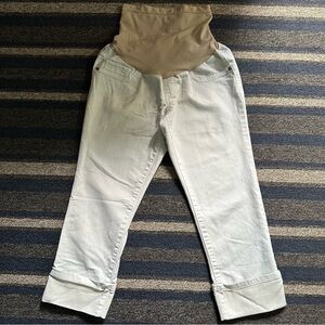 Motherhood Maternity Beige Capris Size Medium